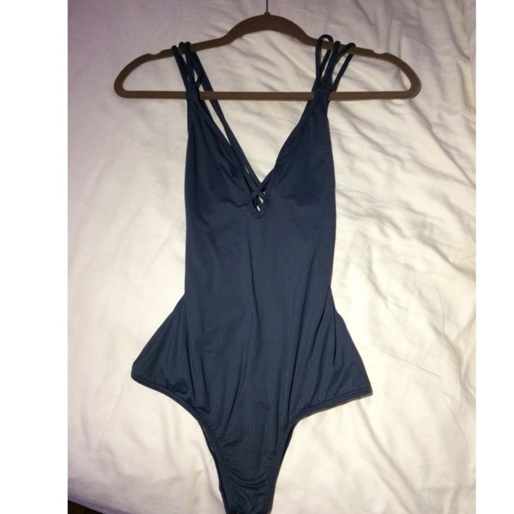 O’Neill open back, one piece
